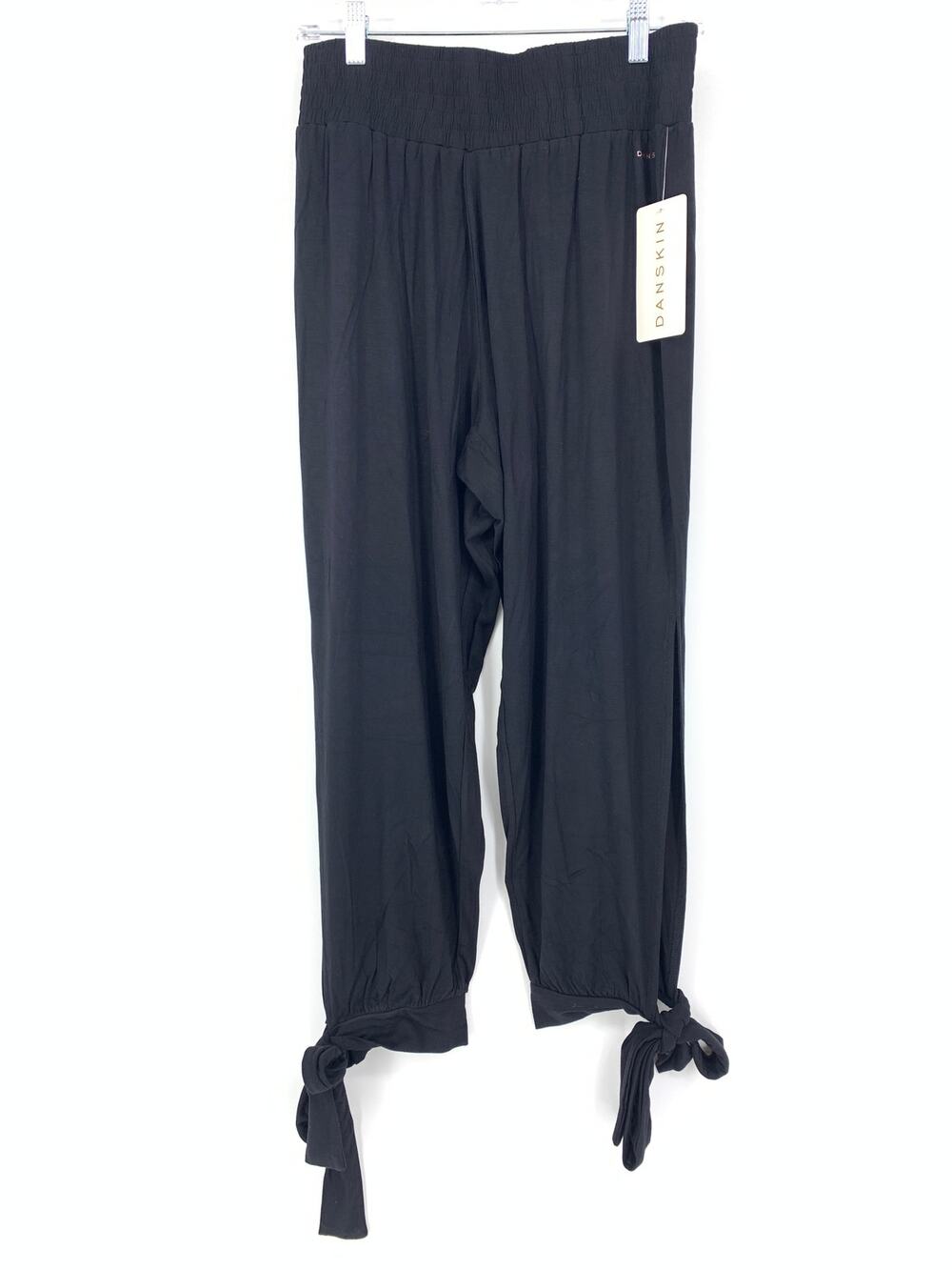Danskin Women's Size Medium Pleated Tapered Leg Tie Ankle Pants Black NEW
